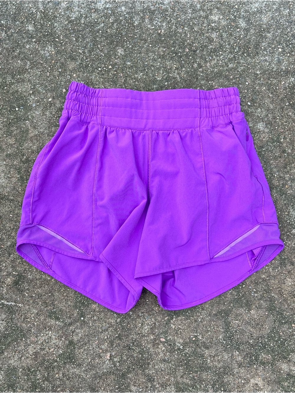 Lululemon Hotty Hot High Rise 4” Moonlit Magenta Running Shorts Size 4